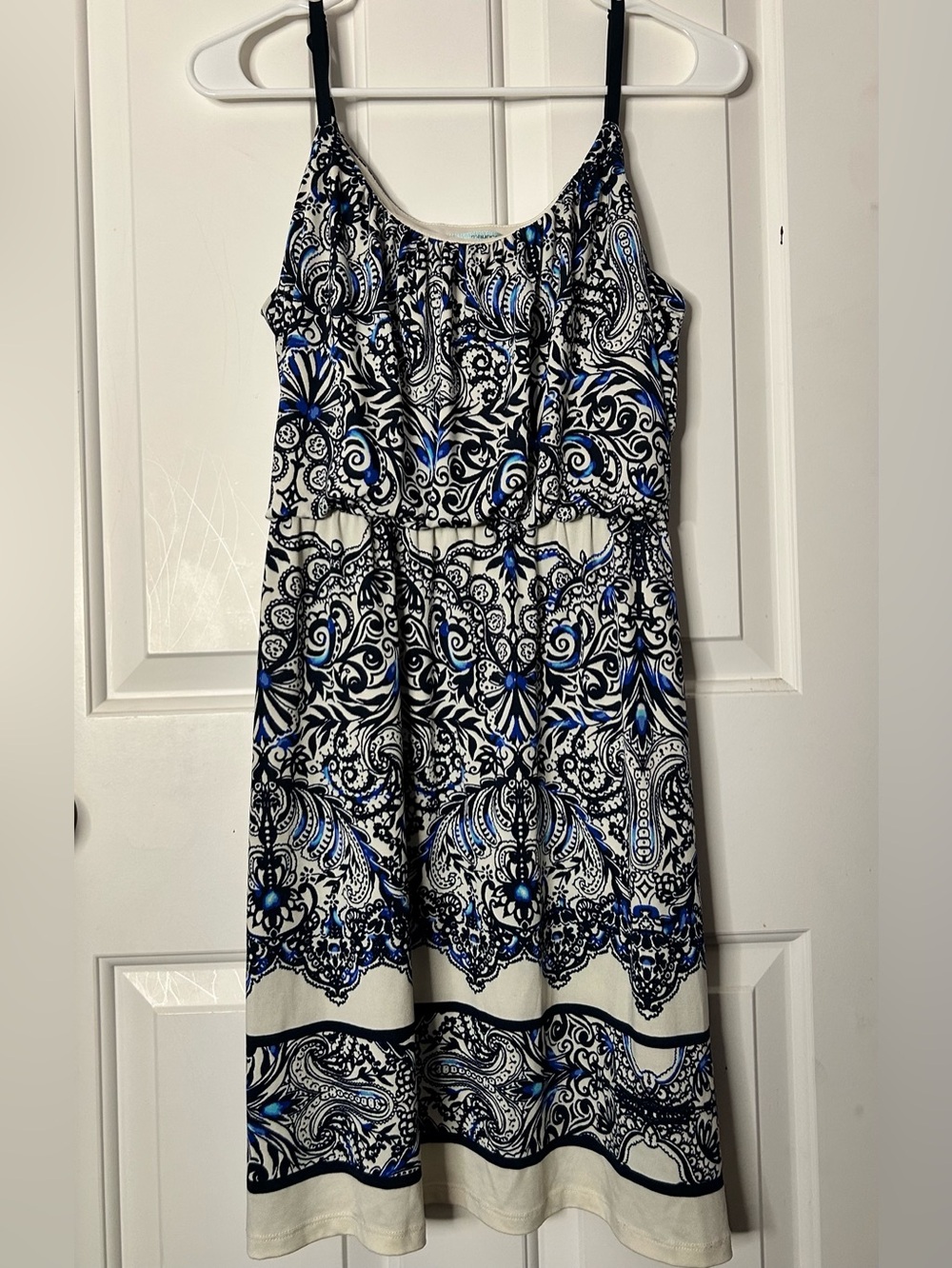 Maurice’s Blue, Black and White Paisley Pattern Sundress Size Medium